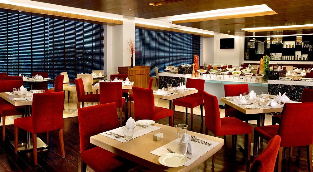 Four Points By Sheraton Jaipur, Square